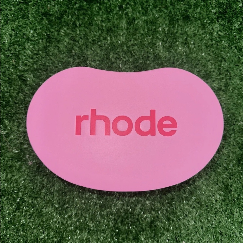 RHODE Jellybean Case and Peptide Glaze